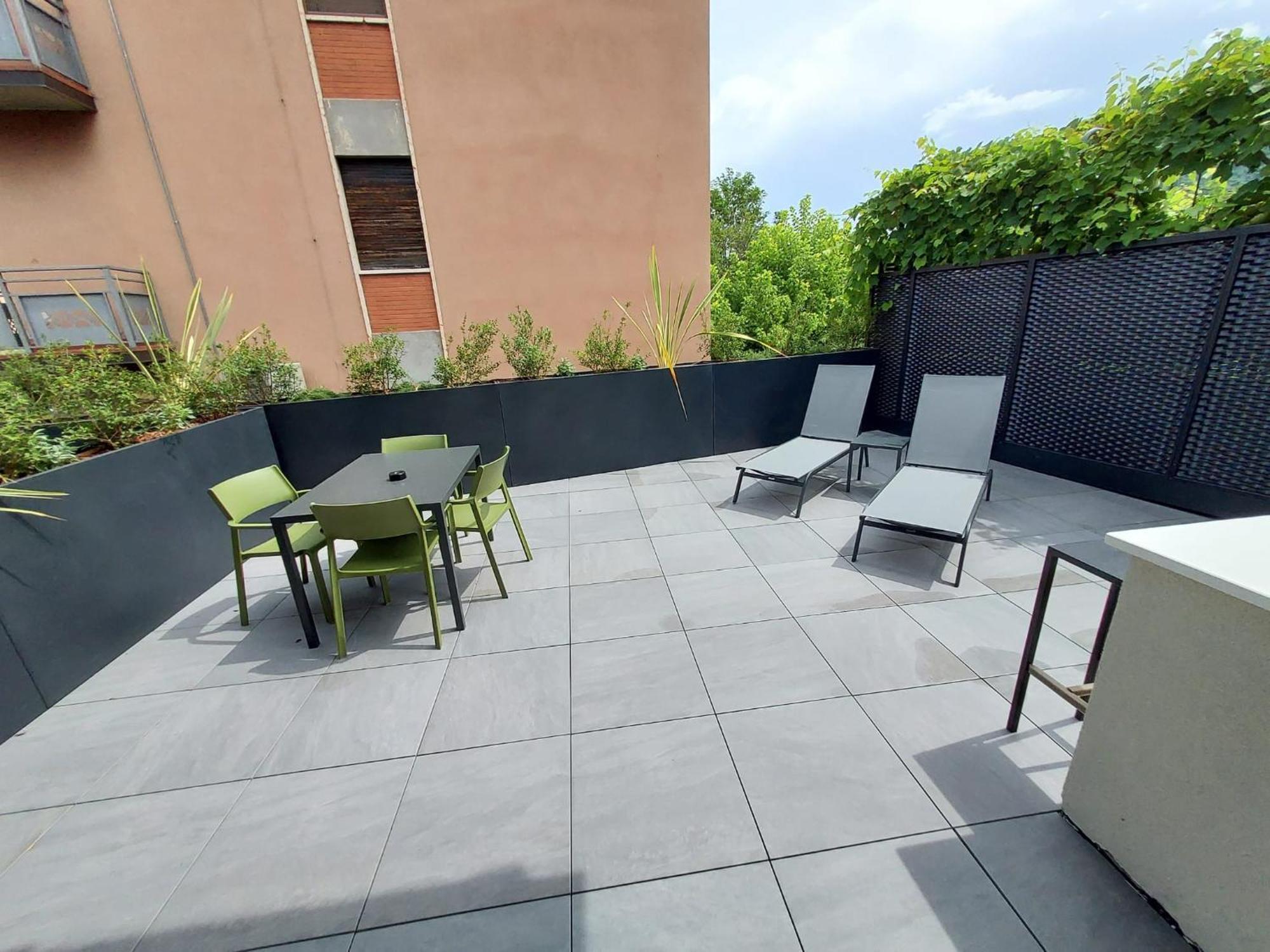Apartmentsgarda Garda  Bagian luar foto