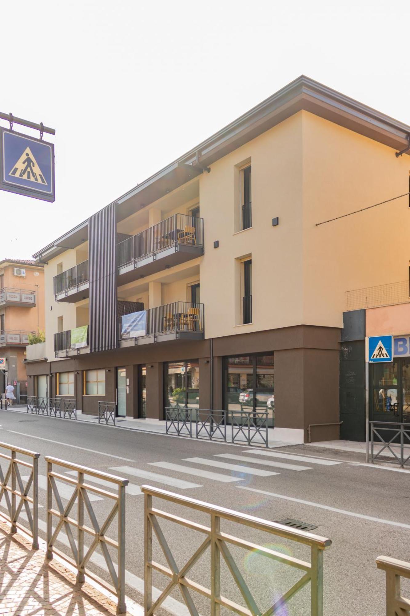 Apartmentsgarda Garda  Bagian luar foto