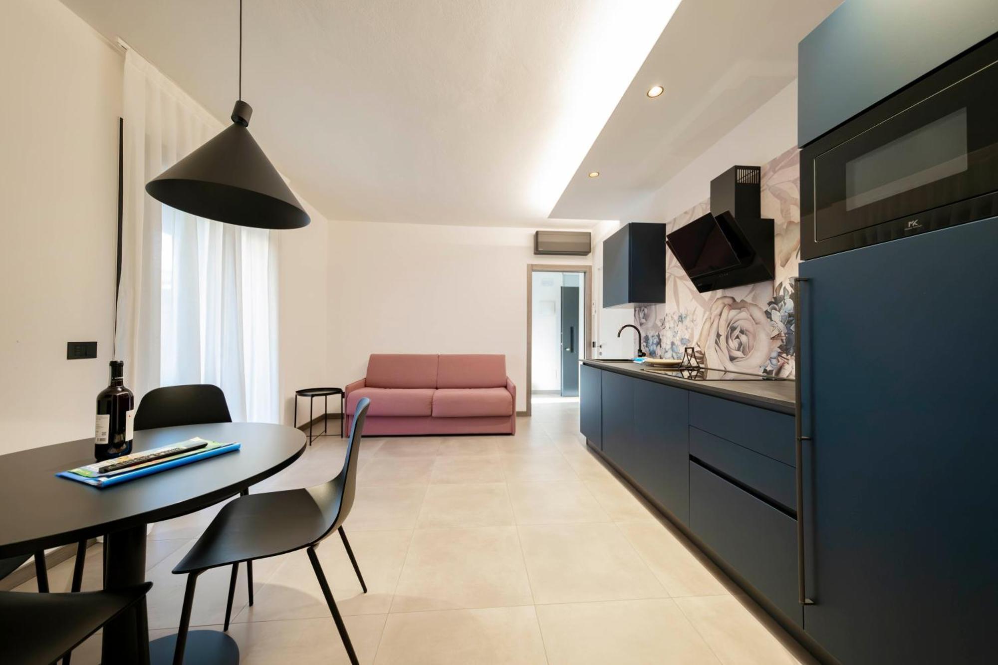 Apartmentsgarda Garda  Bagian luar foto