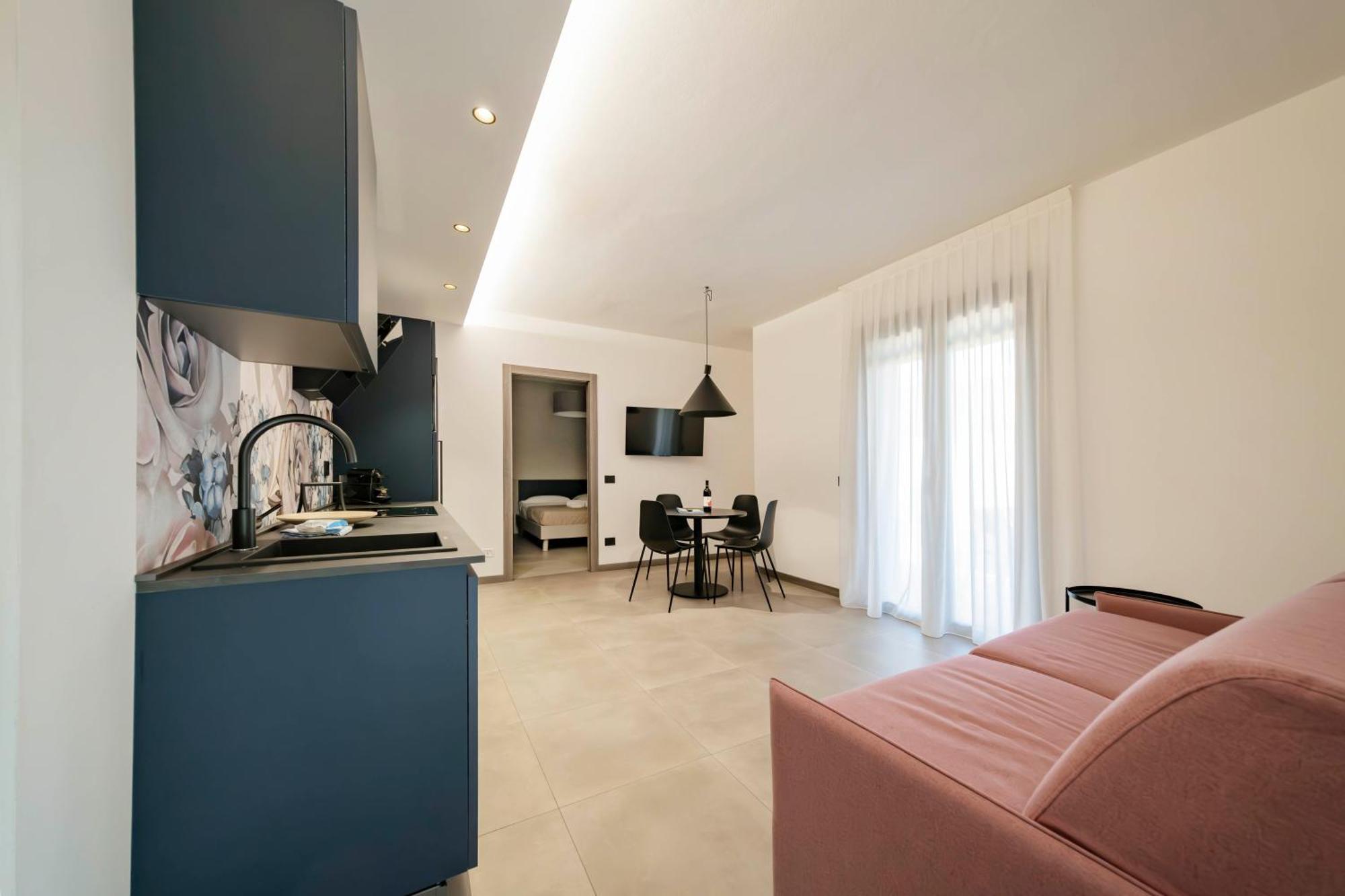 Apartmentsgarda Garda  Bagian luar foto