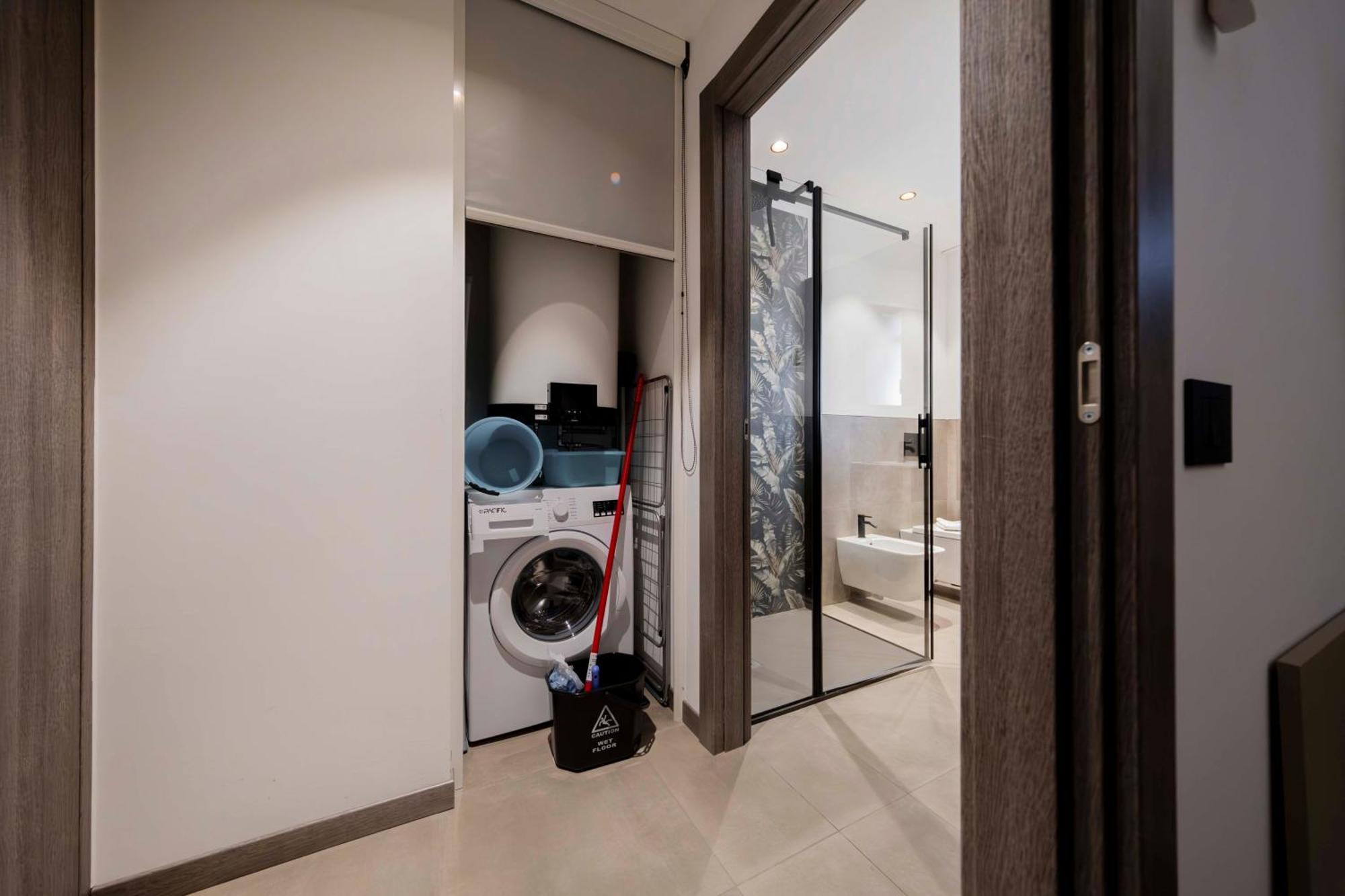 Apartmentsgarda Garda  Bagian luar foto