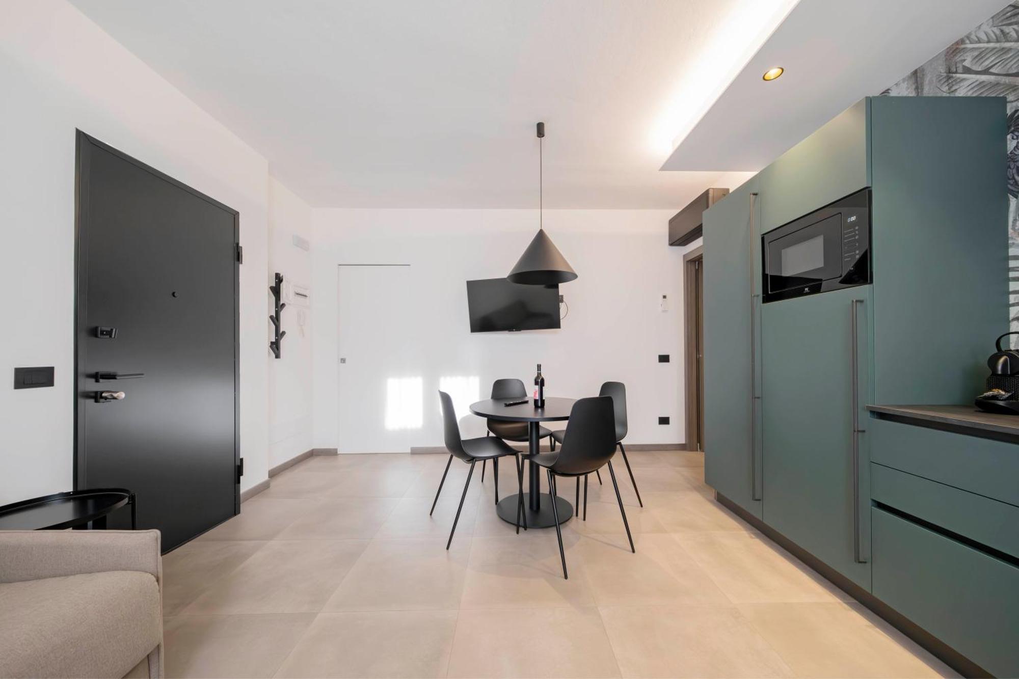 Apartmentsgarda Garda  Bagian luar foto
