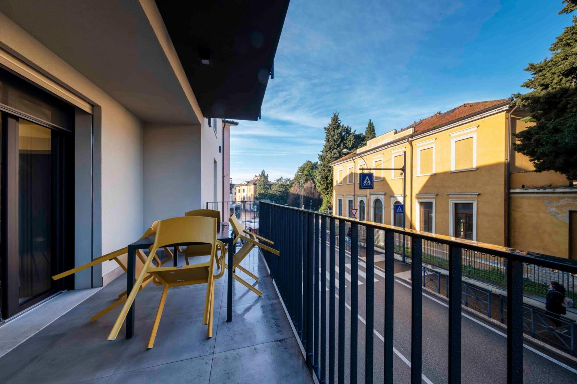 Apartmentsgarda Garda  Bagian luar foto