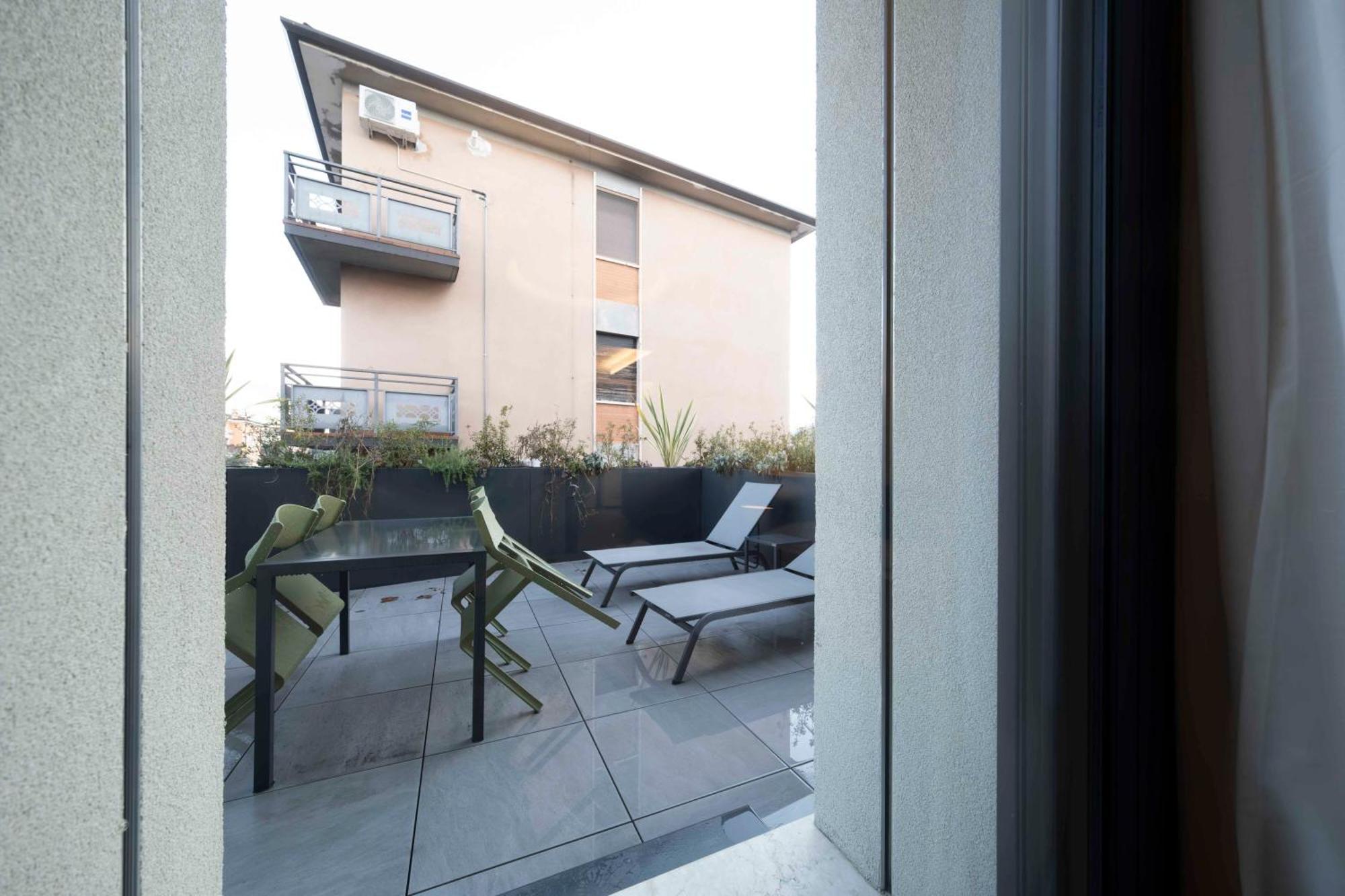 Apartmentsgarda Garda  Bagian luar foto