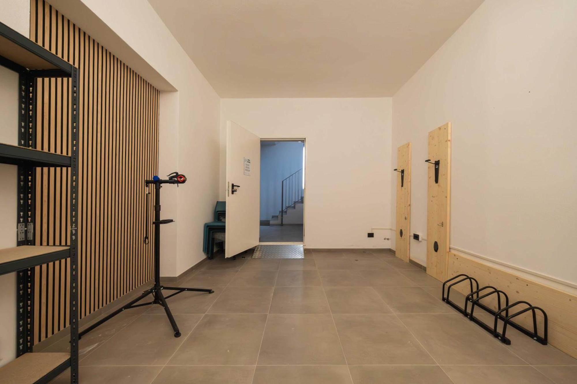 Apartmentsgarda Garda  Bagian luar foto